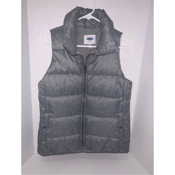 Old Navy Women’s Puffer  Vest - Picture 3 of 3